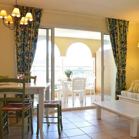 Daire T2 Avec Piscine, A 100m, Parking, Ascenseur Et Centre De Thalasso A Proximite - Fr-1-226-81 Les Issambres